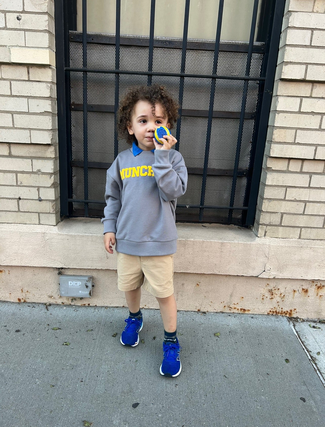 ‘MUNCHKIN’ Crewneck (Yellow Edition)