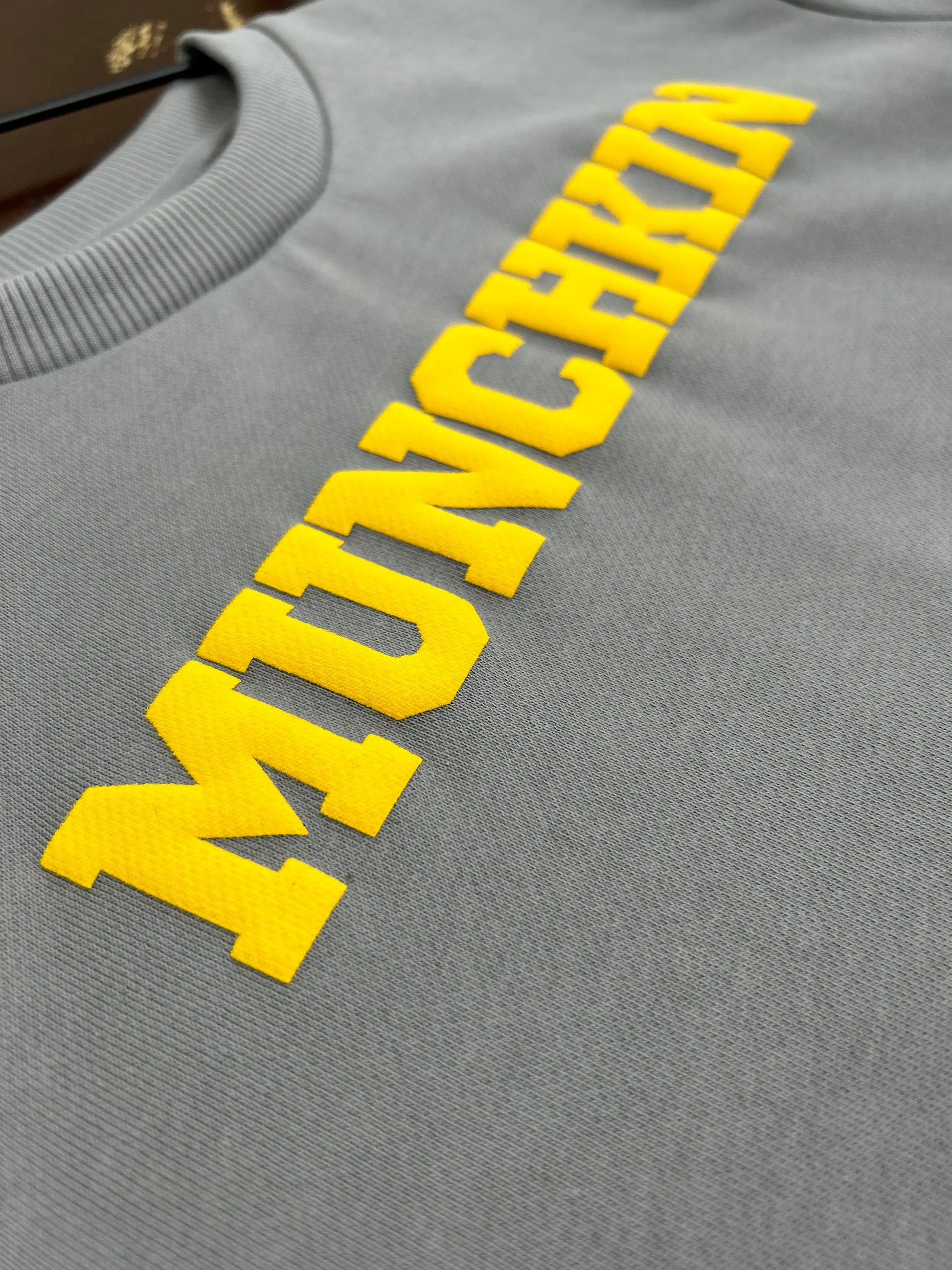 ‘MUNCHKIN’ Crewneck with Yellow Print Strawberry Bandit